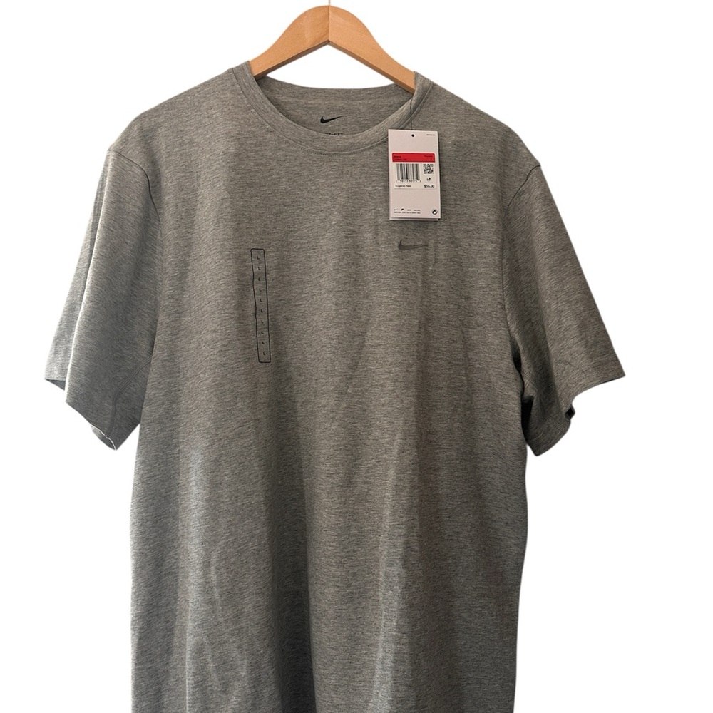 Nike Men's Heather Gray Short Sleeve Crew Tee